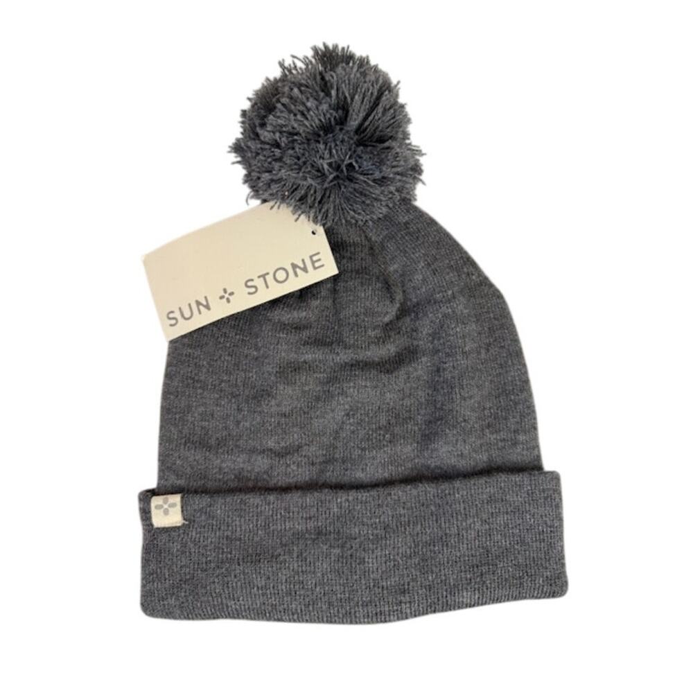 Sun + Stone Charcoal Gray Knit Pom Beanie – NWT